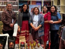 Produk UMKM Humbahas mendapat apresiasi dari Wakil Menteri Pariwisata RI di Panggung Nasional Inacraft 2026