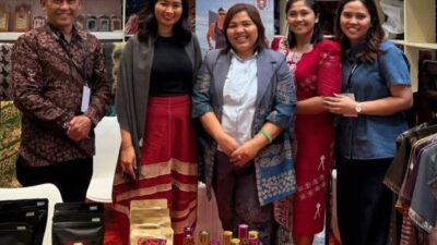 Produk UMKM Humbahas mendapat apresiasi dari Wakil Menteri Pariwisata RI di Panggung Nasional Inacraft 2026